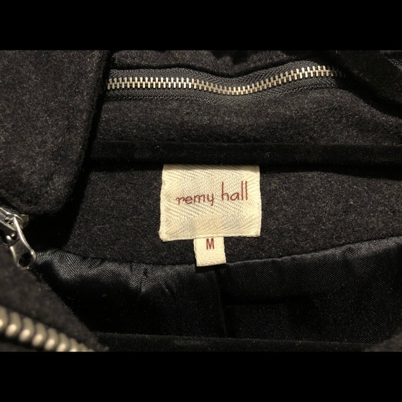 Women’s Peacoat - Picture 4 of 5